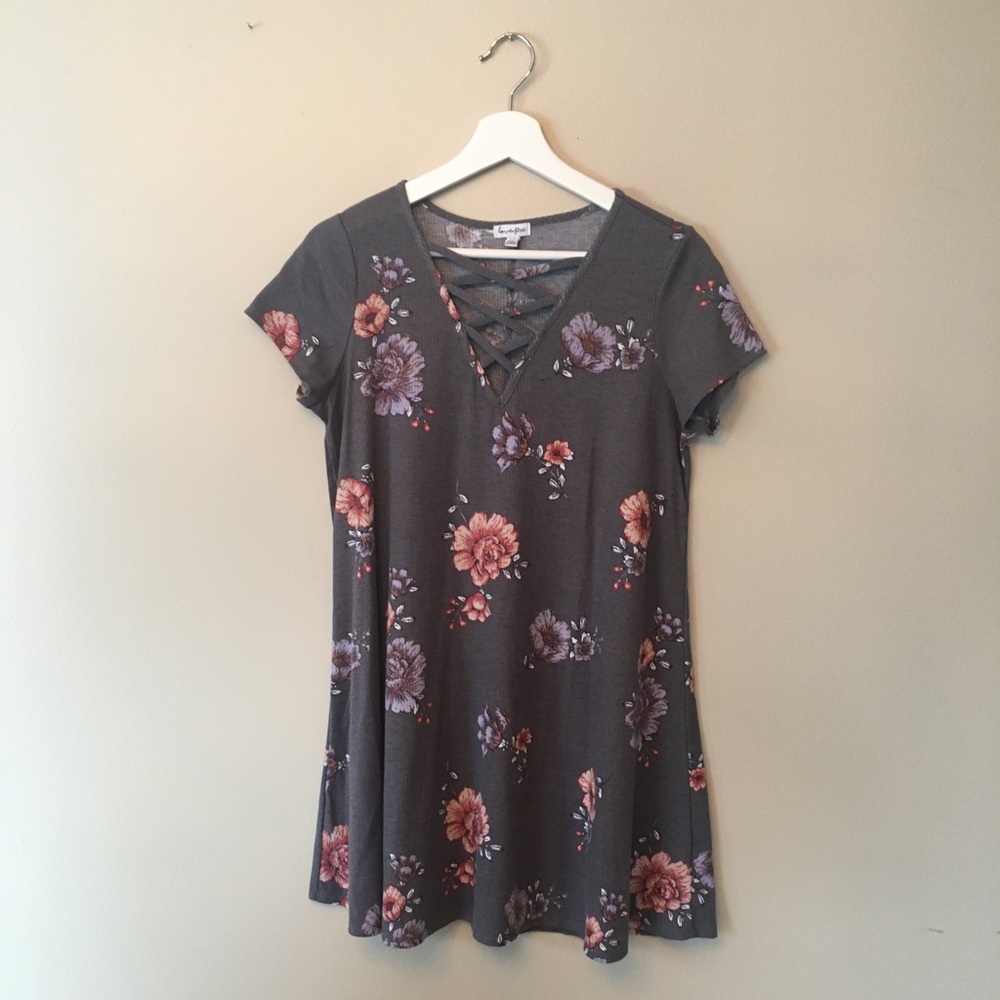 Floral T-shirt dress